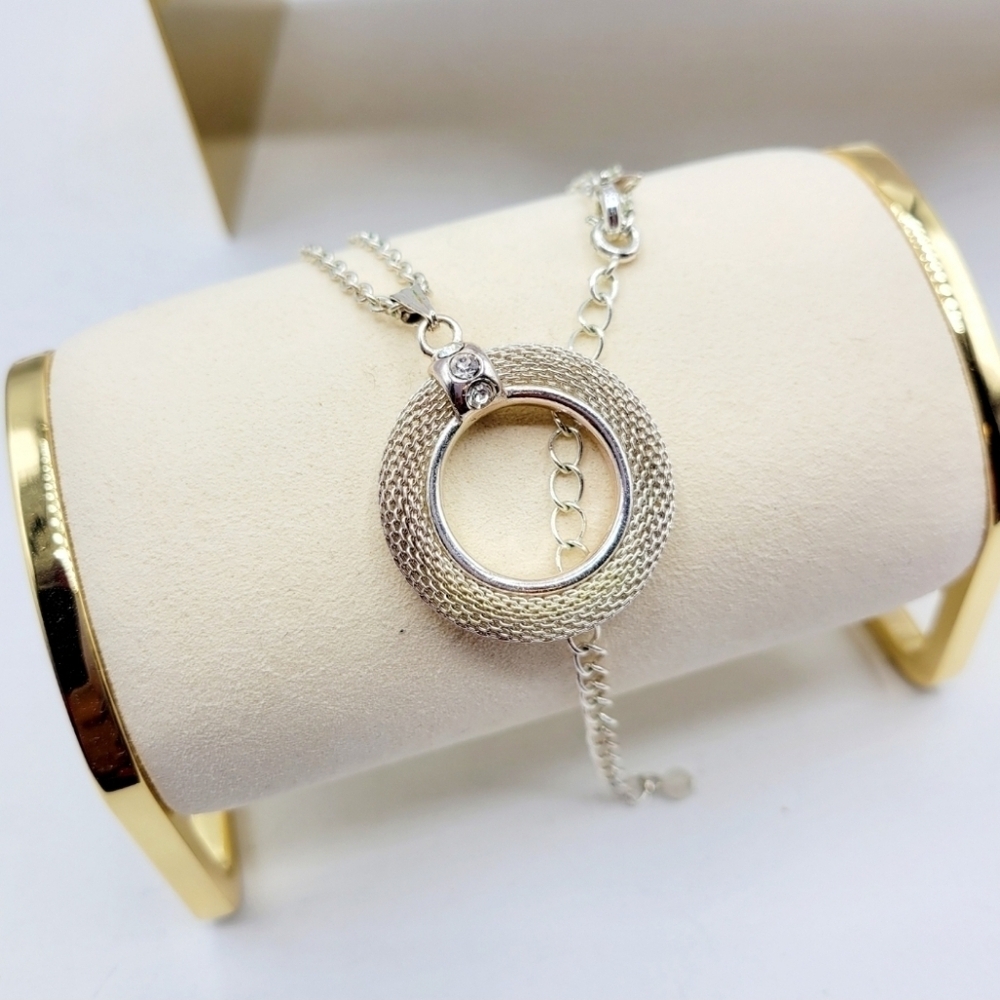 SALE! Unique Silvertone Mesh Circle Necklace w/ Rhinestone